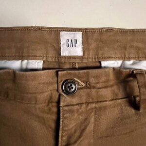 GAP Essential Khaki Slim chino